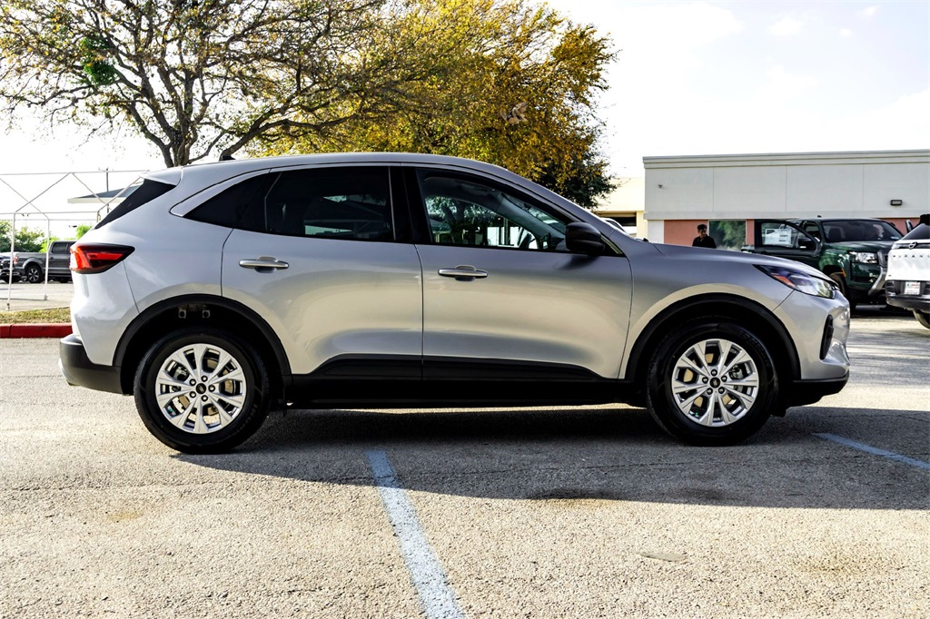 2024 Ford Escape Active photo 3