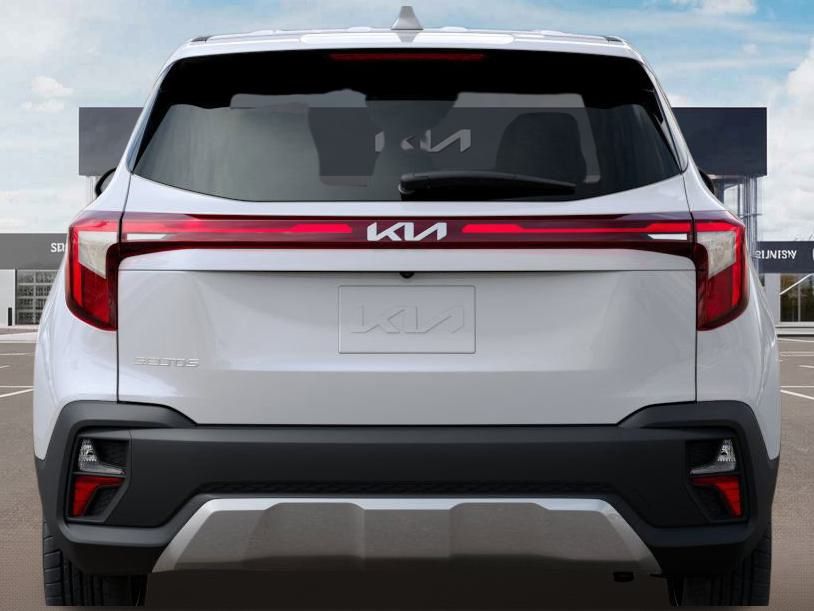2026 Kia Seltos LX photo 12