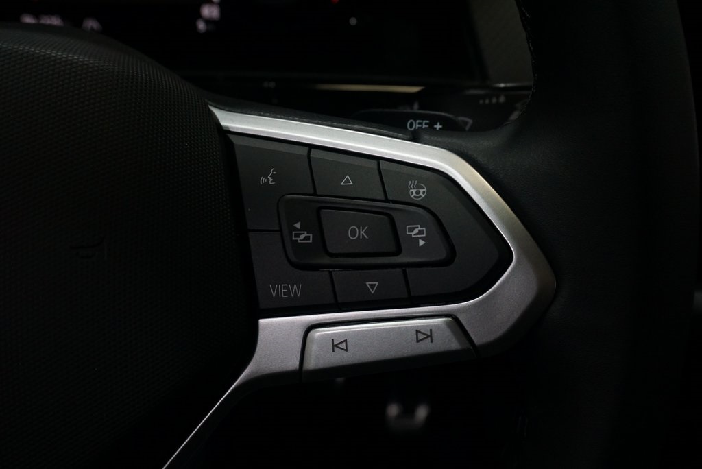 2025 Volkswagen Atlas Peak Edition SE photo 25