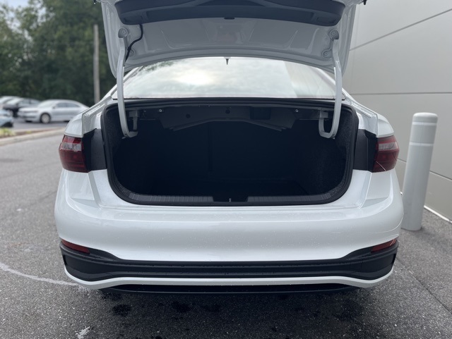 2026 Volkswagen Jetta SE photo 19