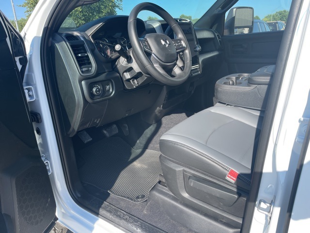 2026 Ram 3500 Tradesman photo 7