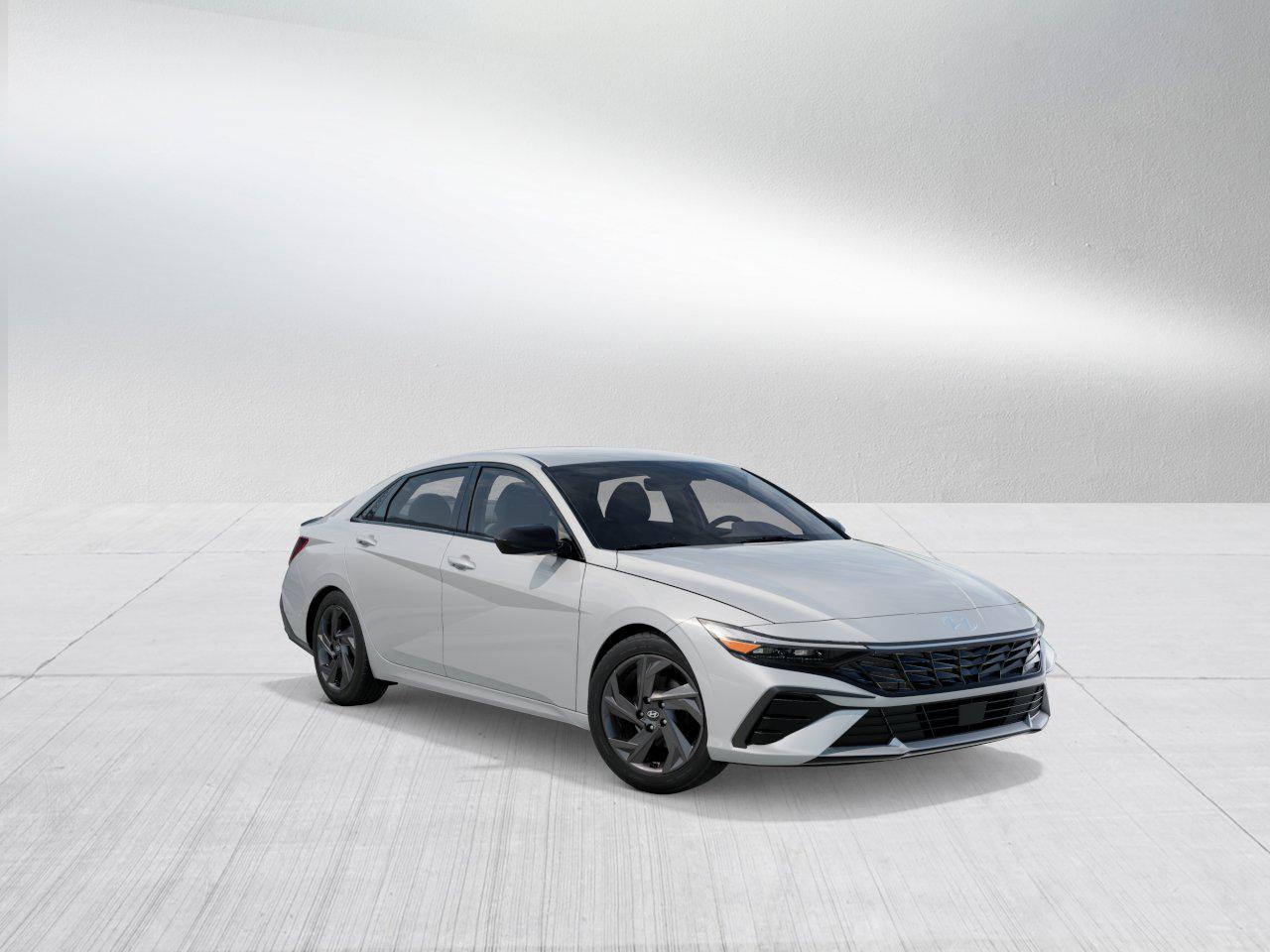 2026 Hyundai Elantra SEL Sport photo 2