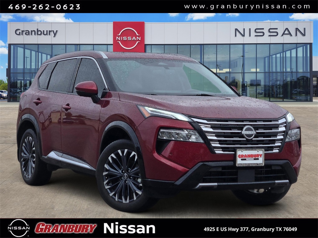 2024 Nissan Rogue Platinum's photo