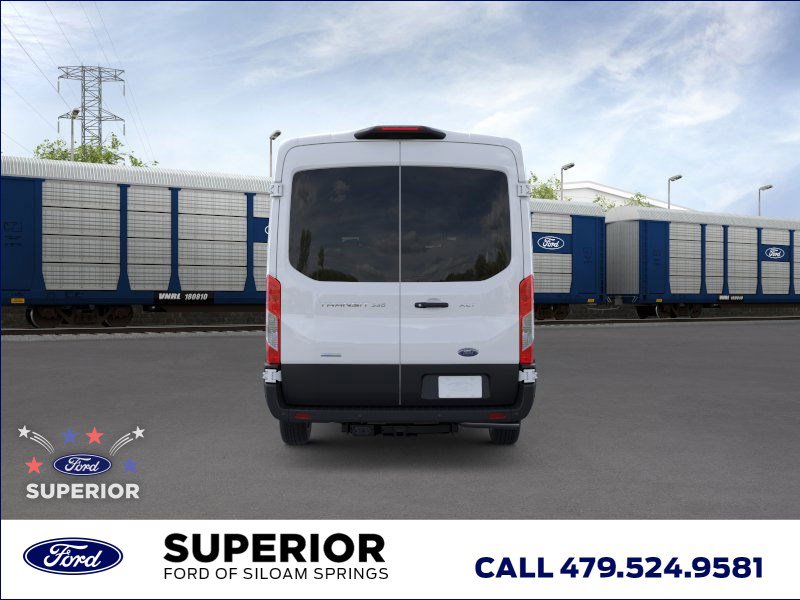 2025 Ford Transit Passenger Van XLT photo 4