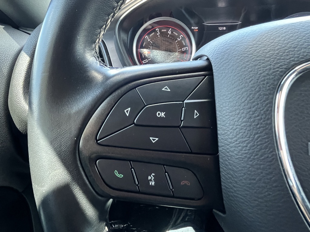 2023 Dodge Challenger SXT photo 8
