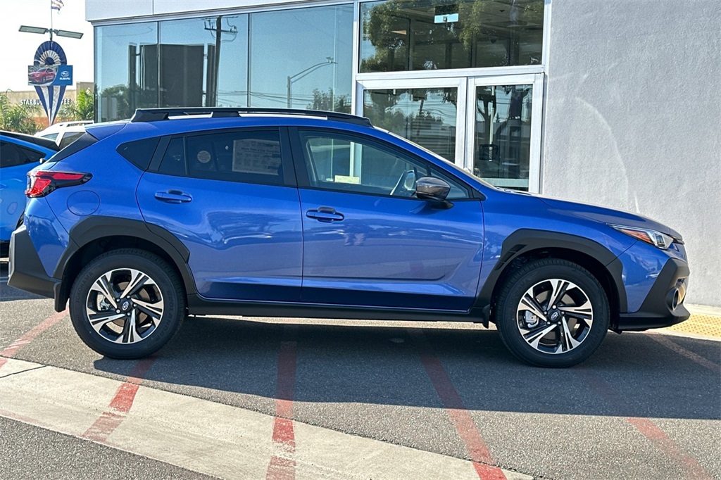 2025 Subaru Crosstrek Premium photo 3