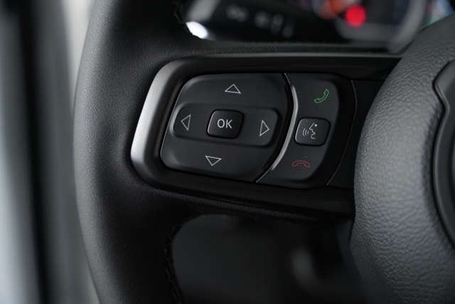 2025 Jeep Gladiator Sport photo 4