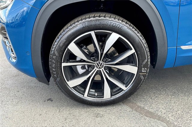 2025 Volkswagen Atlas SEL Premium R-Line photo 12