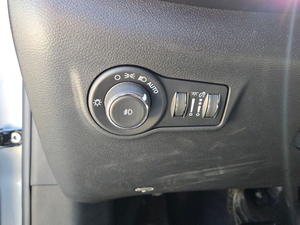 2022 Jeep Compass Latitude photo 19