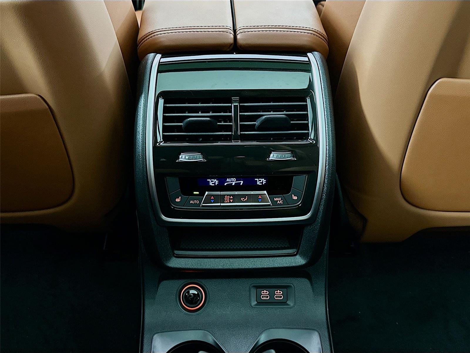 2026 Bmw X7 M60i photo 26
