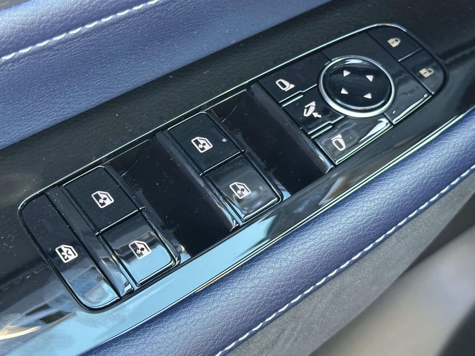 2026 Infiniti QX80 Sensory photo 25