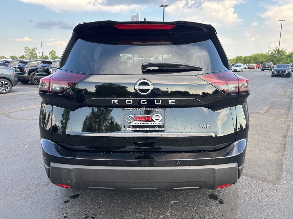 2026 Nissan Rogue S photo 4