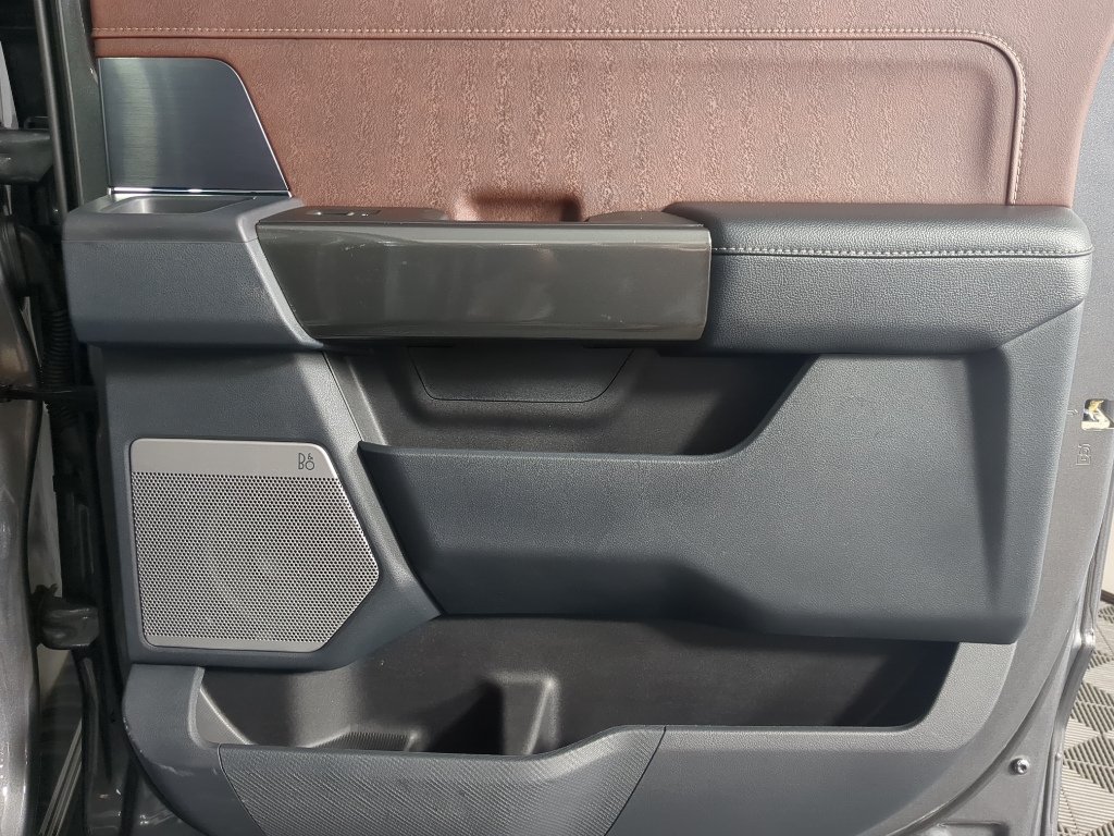 2023 Ford F-150 Lariat photo 16