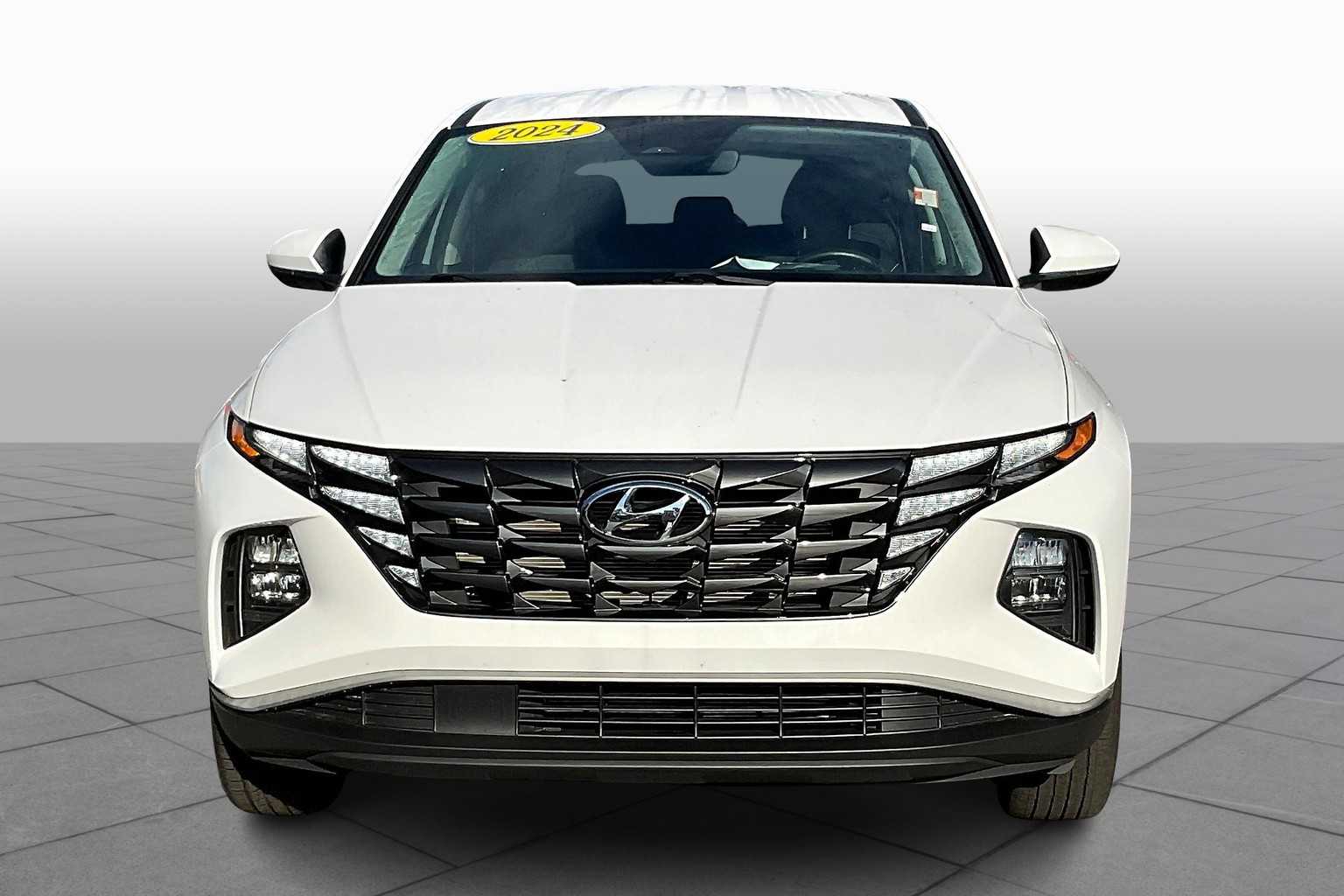 2024 Hyundai Tucson SE photo 3