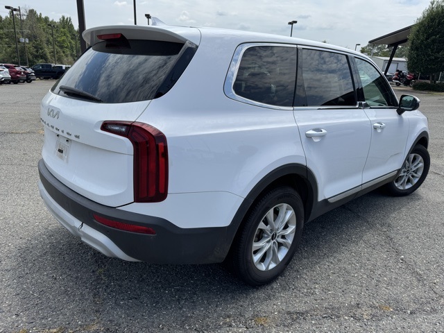 2022 Kia Telluride LX photo 4