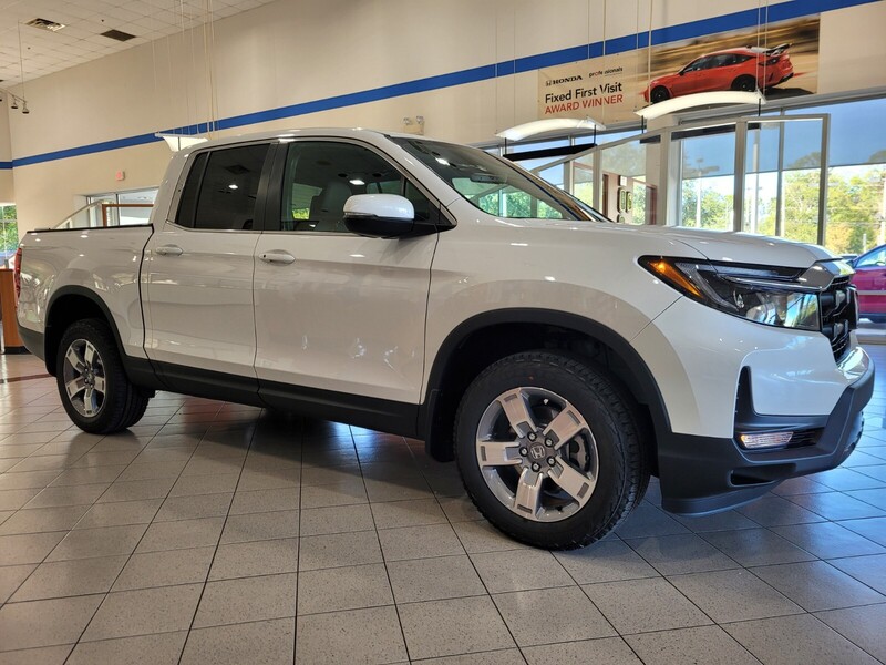 2026 Honda Ridgeline RTL photo 3
