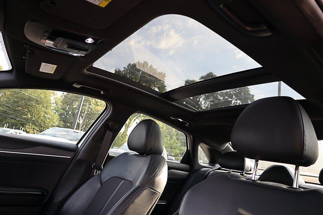 2023 Kia K5 GT-Line photo 2
