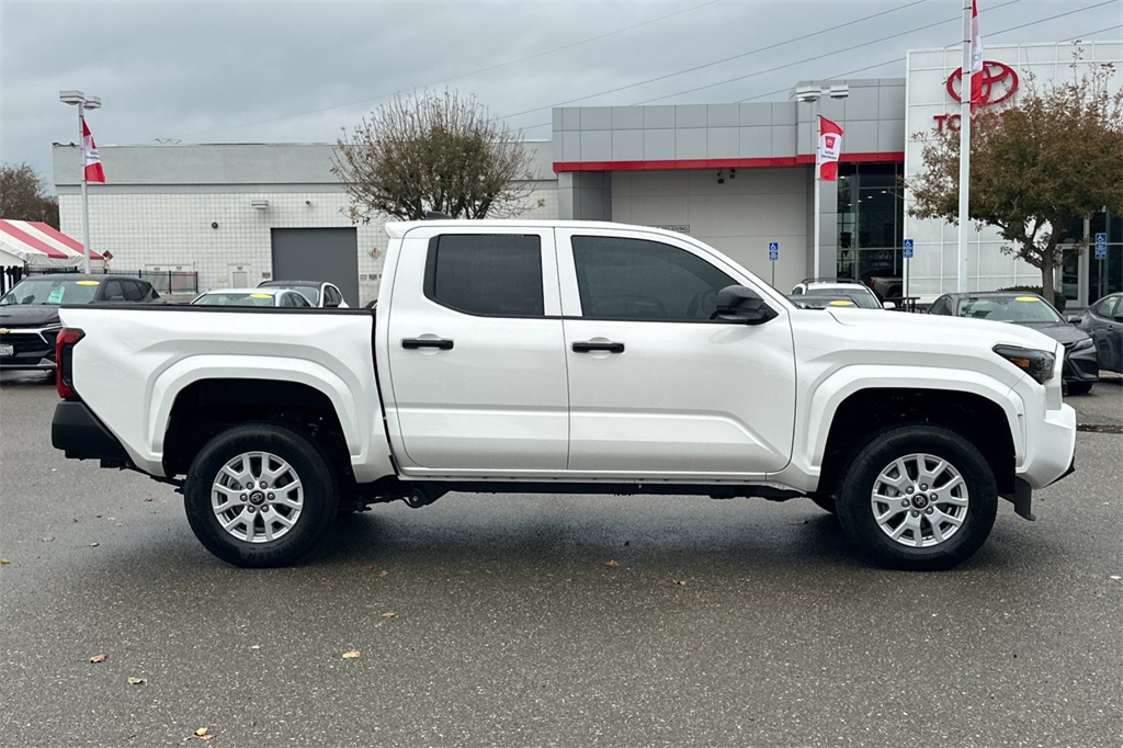 2025 Toyota Tacoma SR 4x4 Double Cab photo 3