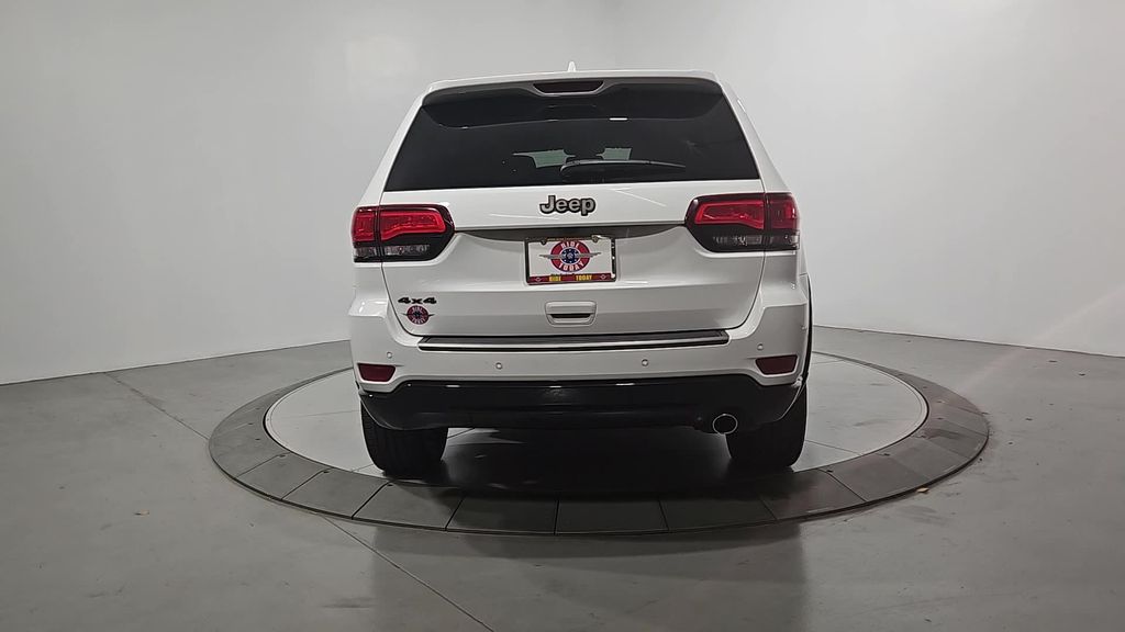 2016 Jeep Grand Cherokee Limited photo 4