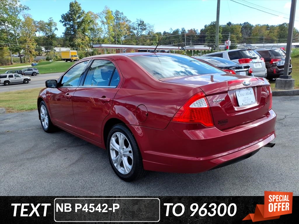 2012 Ford Fusion SE photo 2