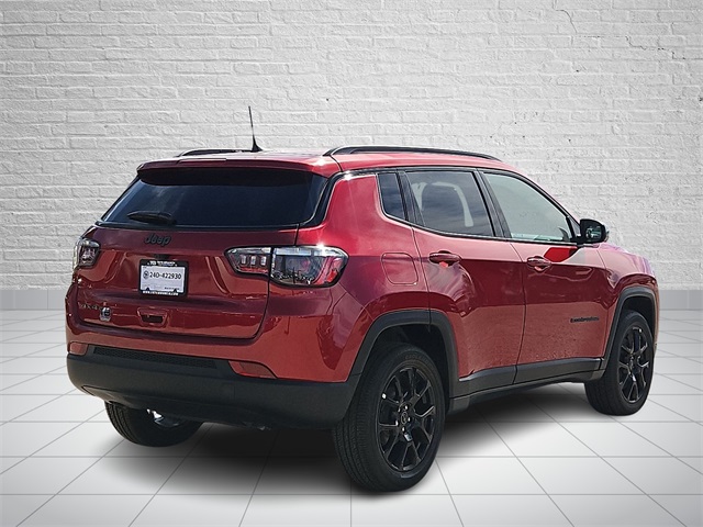 2025 Jeep Compass Latitude photo 4