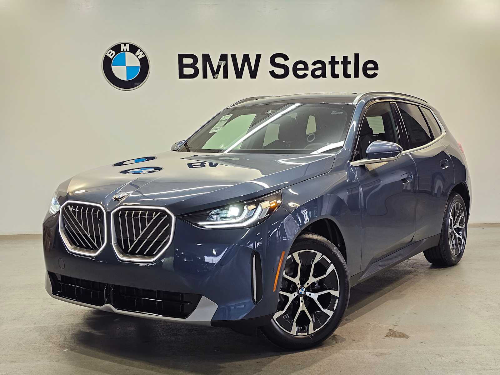 2026 BMW X3 30's photo