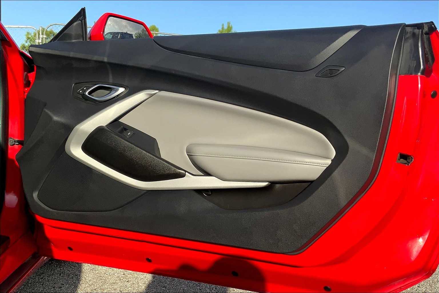 2023 Chevrolet Camaro 1LT photo 21
