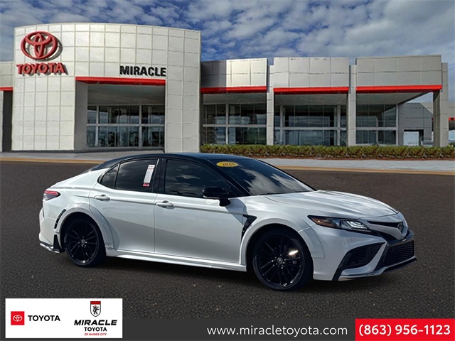 2023 Toyota Camry XSE's photo