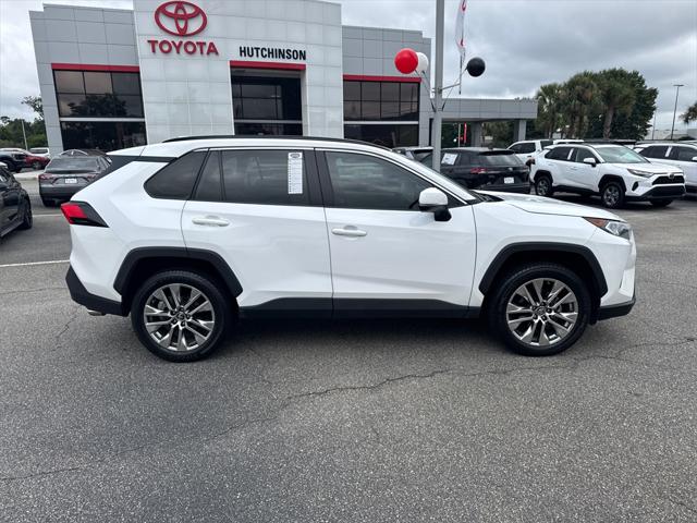 2019 Toyota RAV4 XLE Premium photo 2