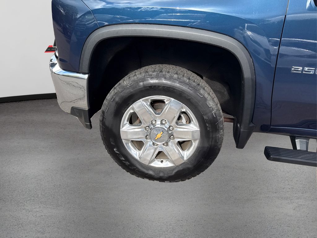 2021 Chevrolet Silverado 2500HD LTZ photo 4