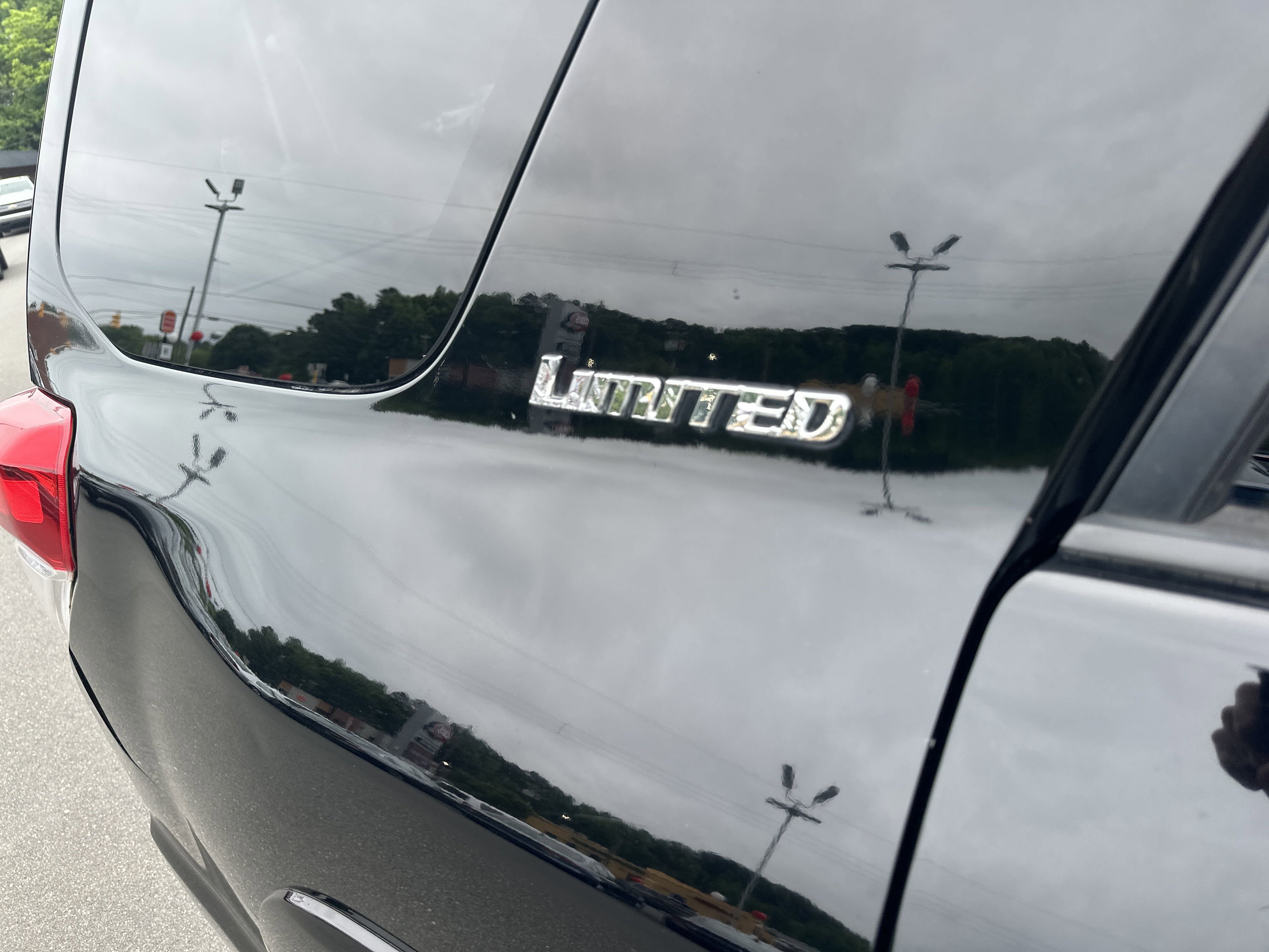 2011 Toyota 4Runner SR5 photo 15