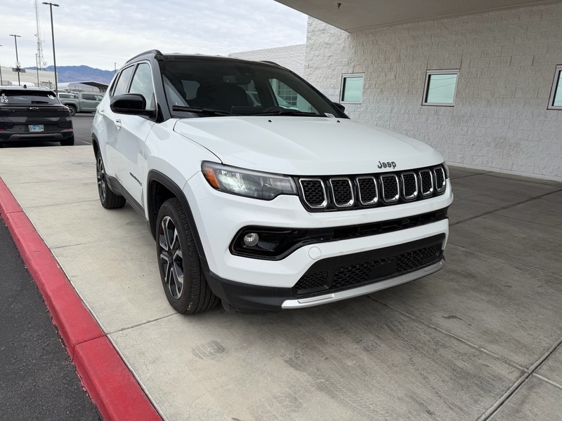 2023 Jeep Compass Limited's photo