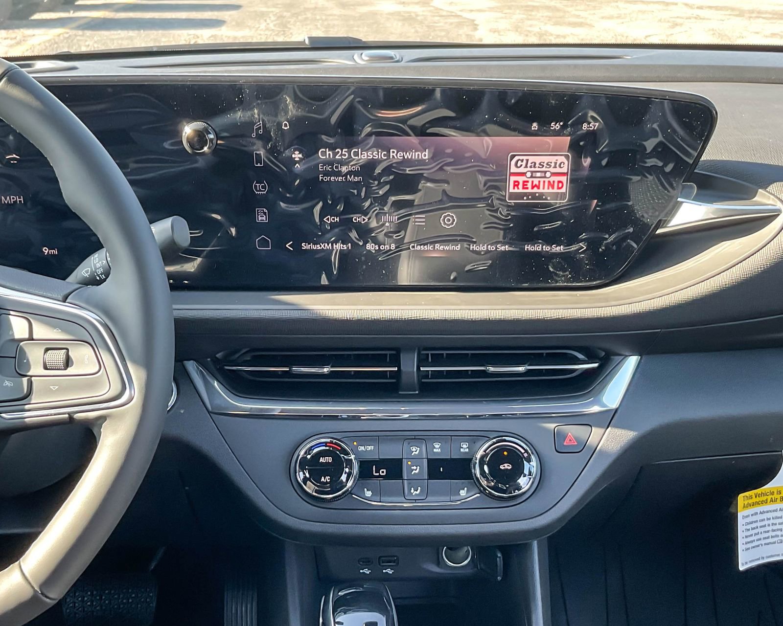 2025 Buick Envista Preferred photo 13