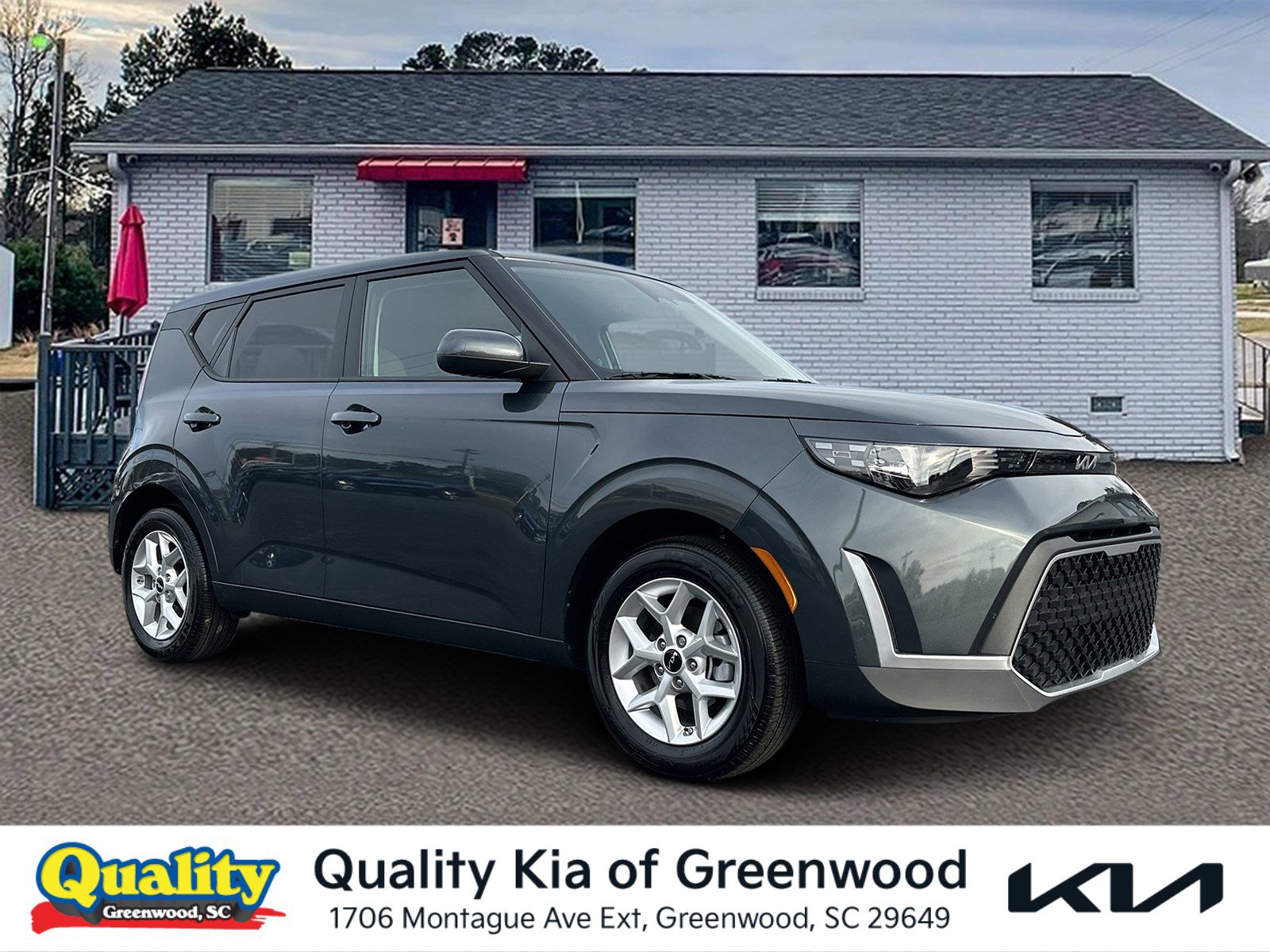 2025 Kia Soul LX's photo