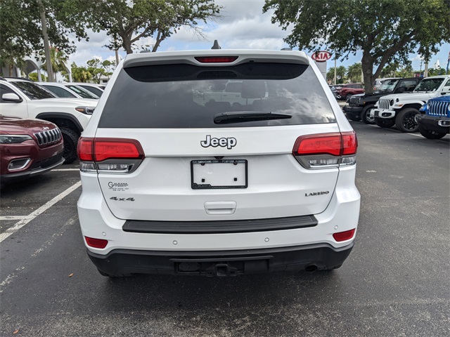 2020 Jeep Grand Cherokee Laredo E photo 5