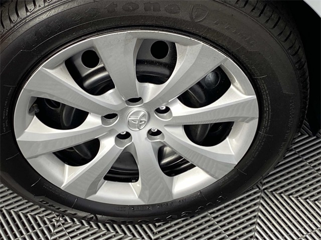 2025 Toyota Corolla LE photo 26