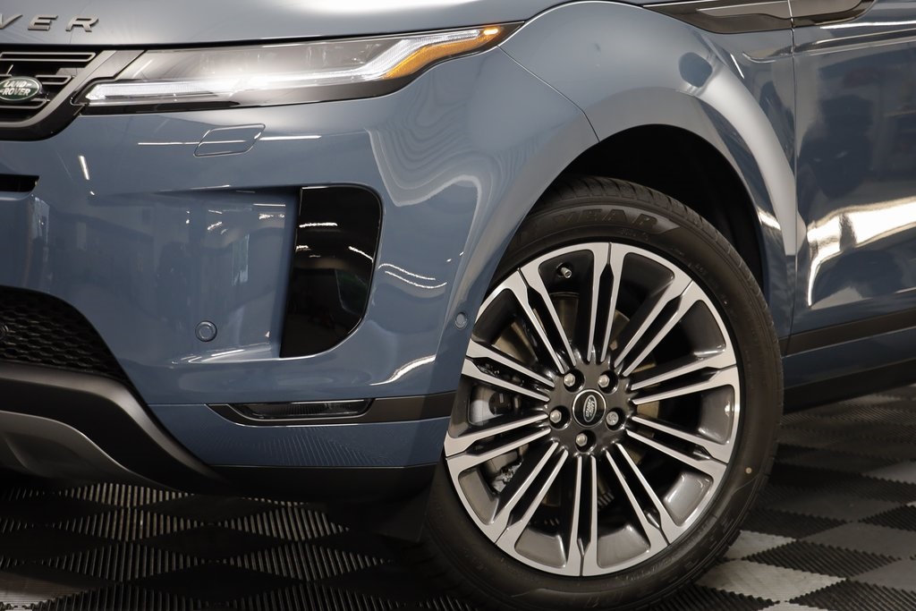 2026 Land Rover Range Rover Evoque S photo 2