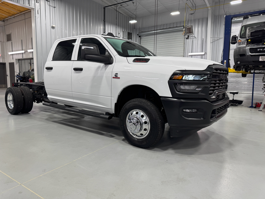 2025 Ram 3500 Tradesman photo 5