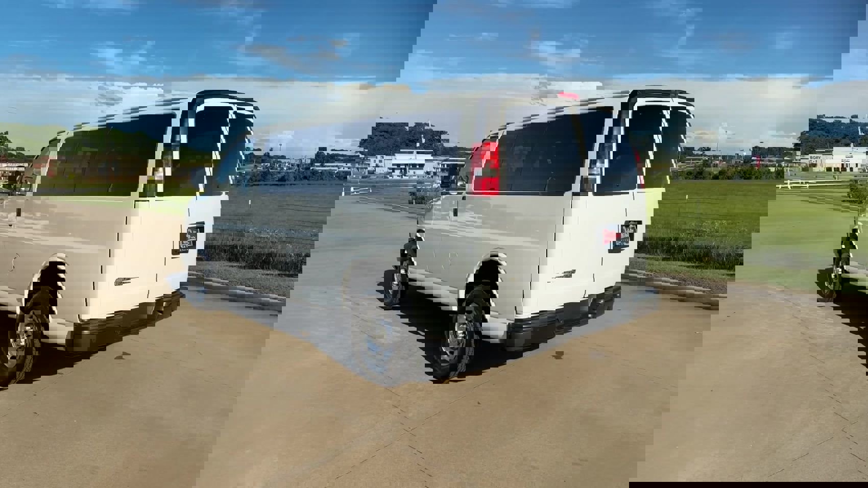 2023 Chevrolet Express Passenger LS photo 5