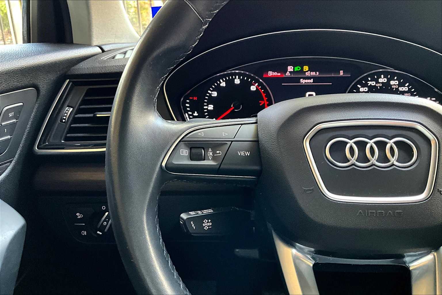 2022 Audi Q5 S line Premium photo 22