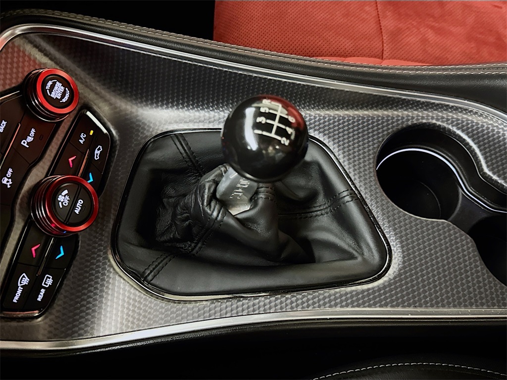 2015 Dodge Challenger SRT8 Hellcat photo 28