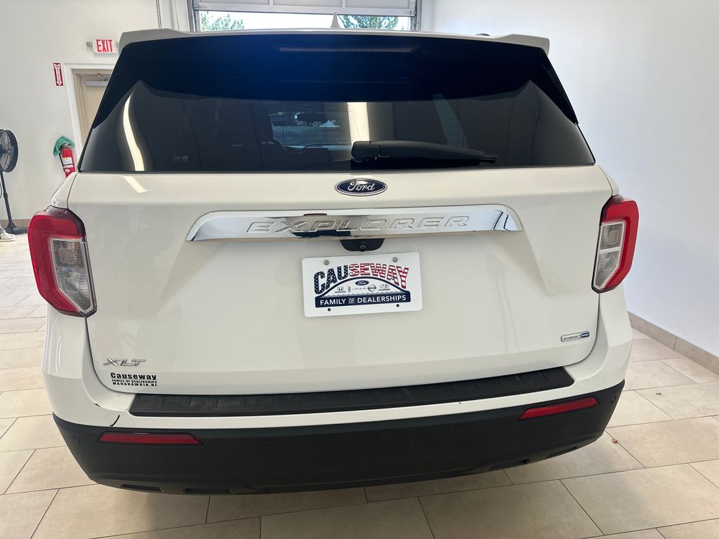 2020 Ford Explorer XLT photo 3