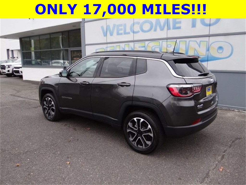 2022 Jeep Compass Limited photo 2