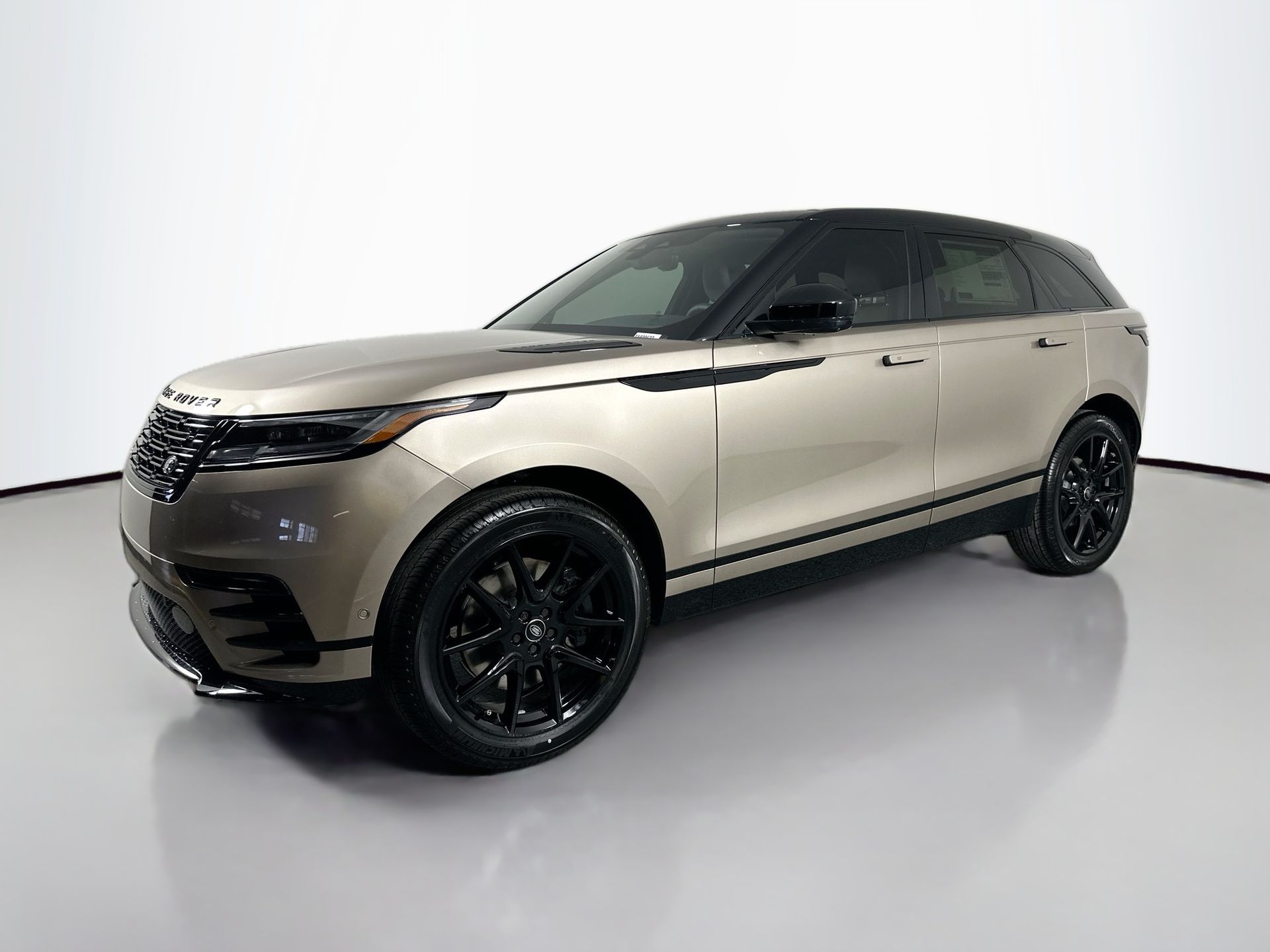 2026 Land Rover Range Rover Velar Dynamic SE