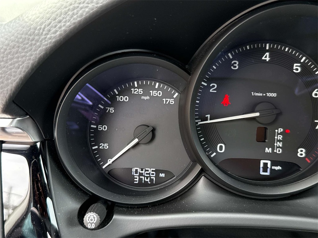 2024 Porsche Macan T photo 26