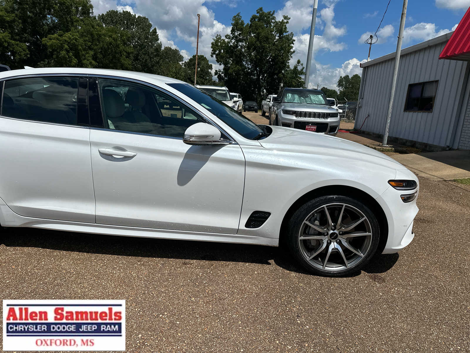2024 Genesis G70 2.5T photo 3