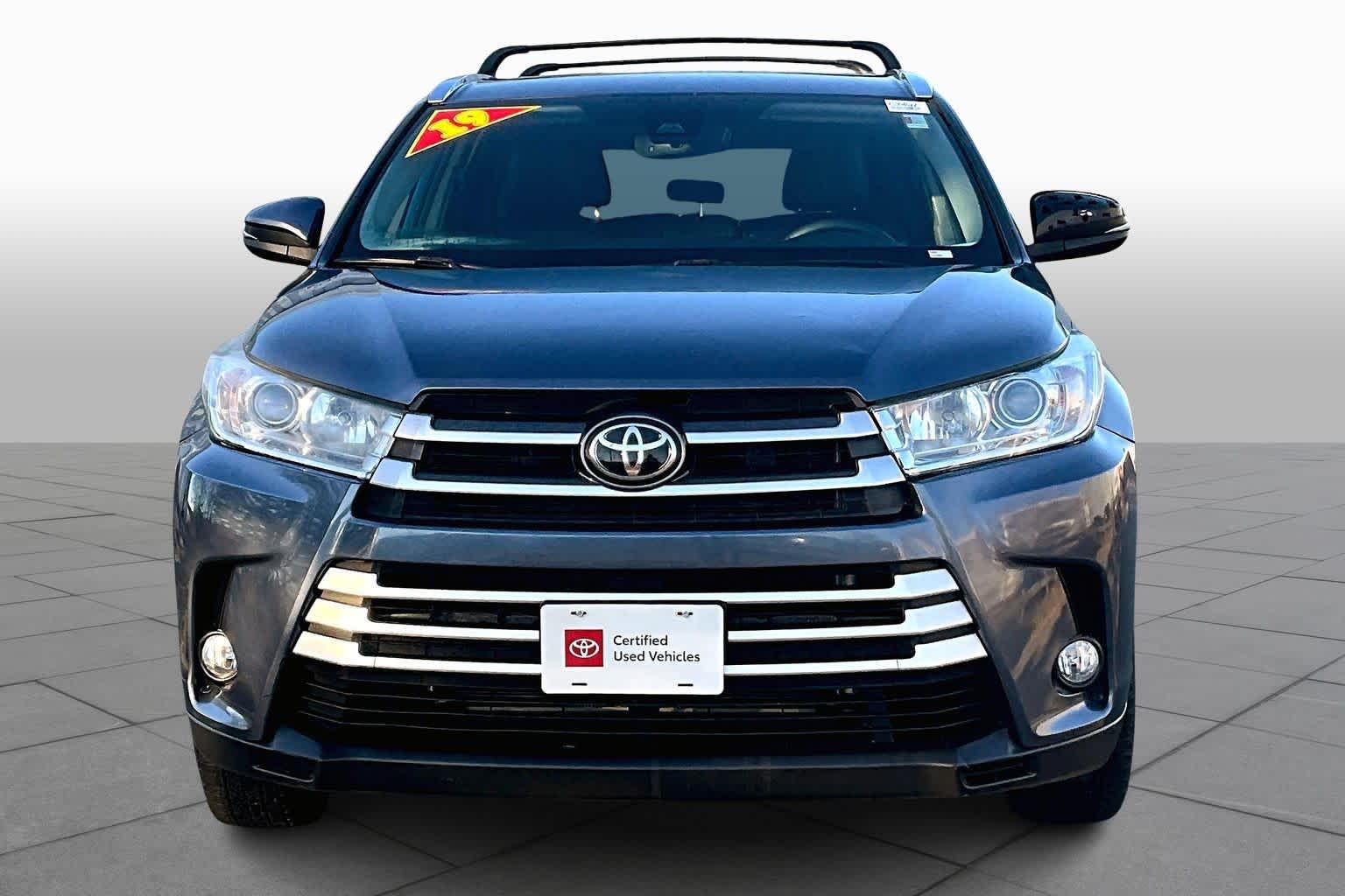 2019 Toyota Highlander XLE photo 3