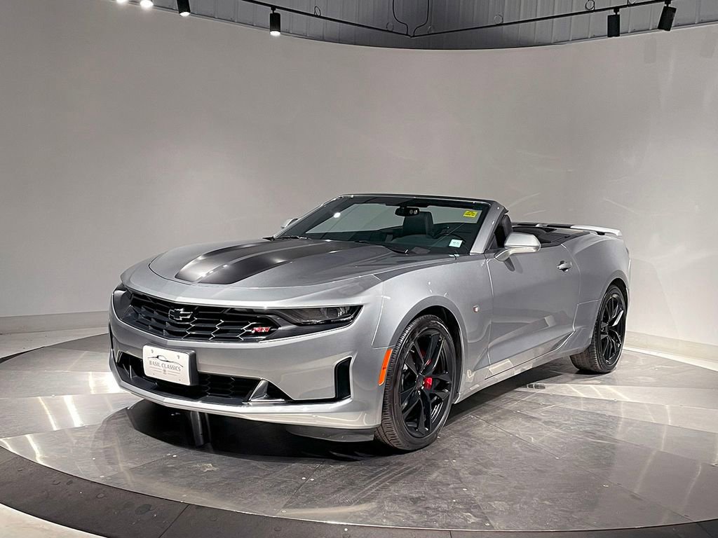 2023 Chevrolet Camaro 2LT photo 2