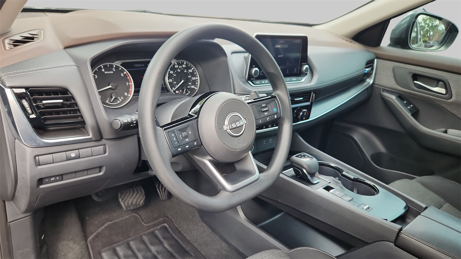 2023 Nissan Rogue SV photo 9
