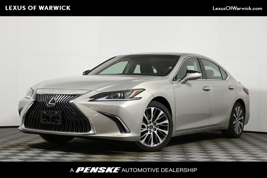 2021 Lexus ES 350's photo